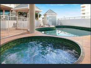 Private Getaway on Mooloolaba Beach - Sandcastles Resort